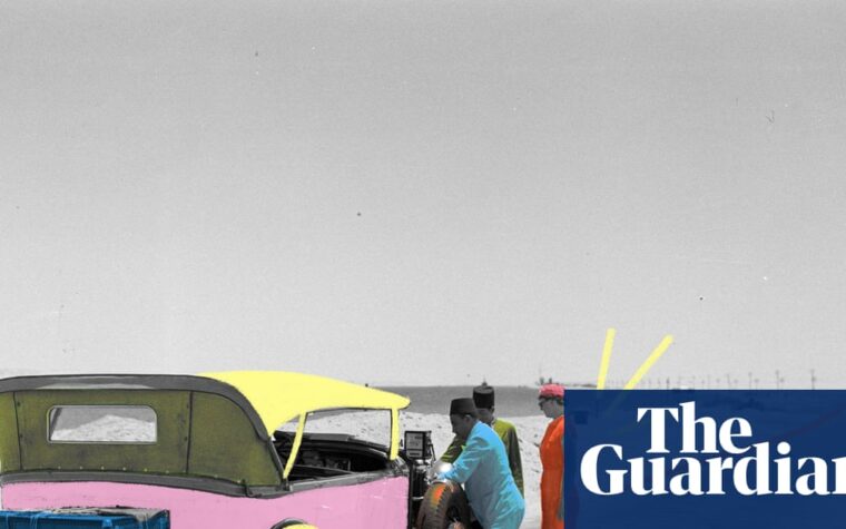 Taxi incident resolved with help from strangers in Paris