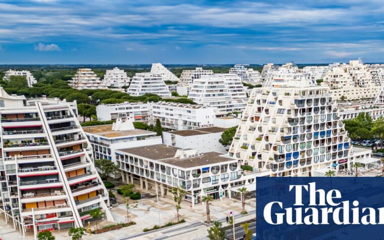 Retro futurist seaside town near Montpellier explored