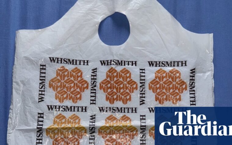 Old British shopping bags rise in popularity