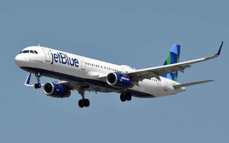 JetBlue investment fails as Icahn’s stake declines, board quits