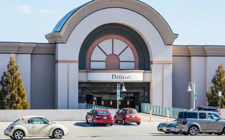 Dillard’s increases market share