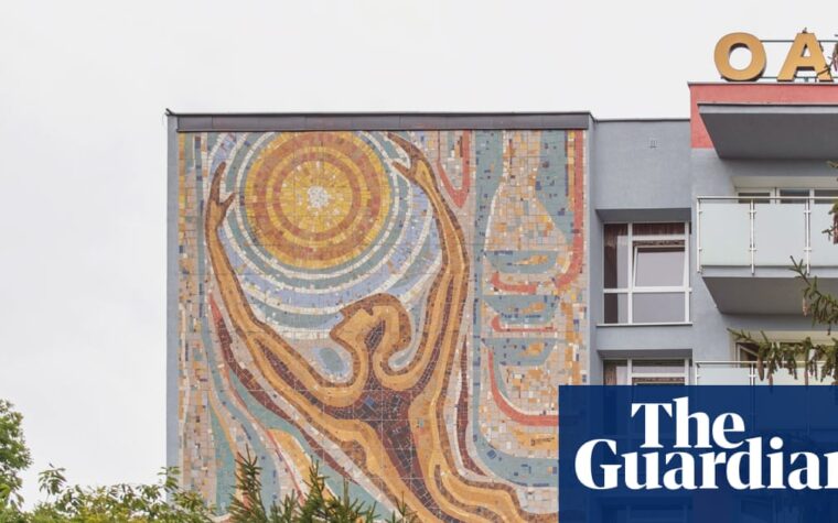 Socialist hotels through images