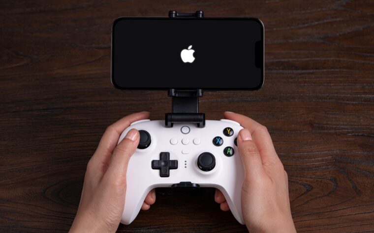 Apple developing new iPhone game controllers