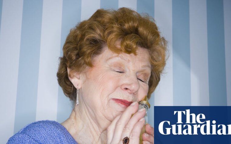 Do people smell different as they age? Here’s the truth