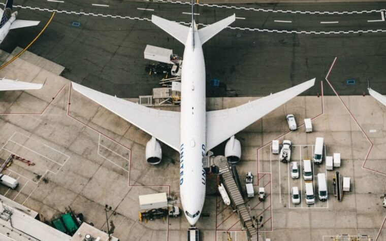 Equipment outage causes flight issues at northeast airports