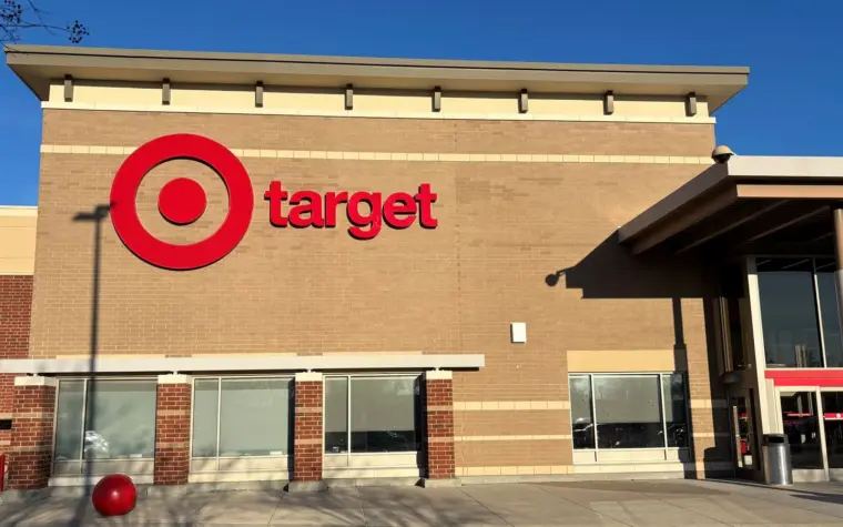Target launches AI photo search and review tools