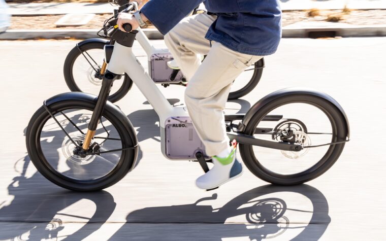 Rivian apologises for e-bike shipping delays