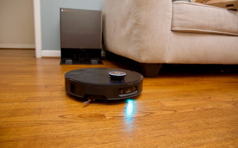 Best robot vacuum mop deals for October Prime Day