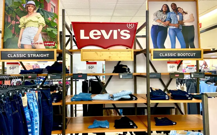 Levi’s benefits from wholesale and tariff refunds in Q3